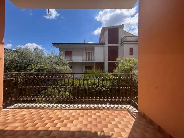 appartamento in affitto a Caserta in zona Acquaviva