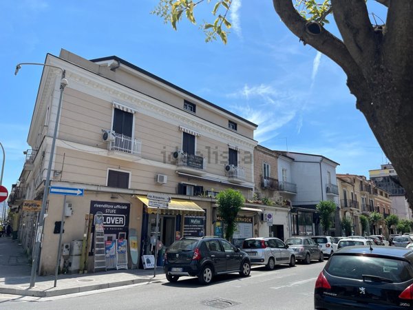 locale commerciale in affitto a Caserta
