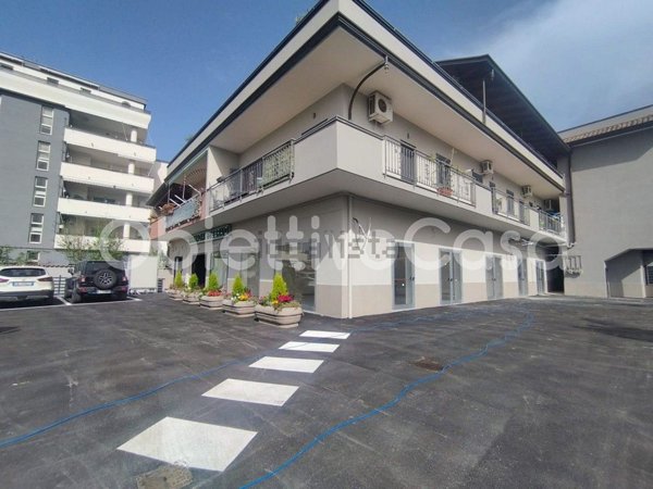 locale commerciale in affitto a Caserta