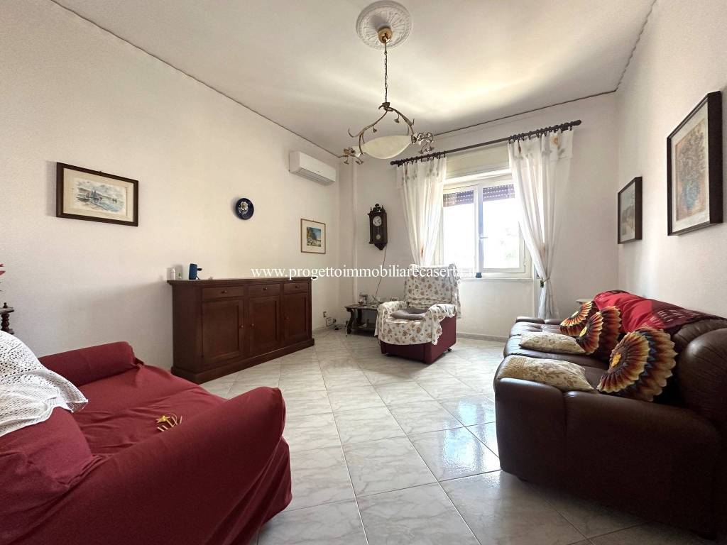 appartamento in affitto a Caserta in zona Acquaviva