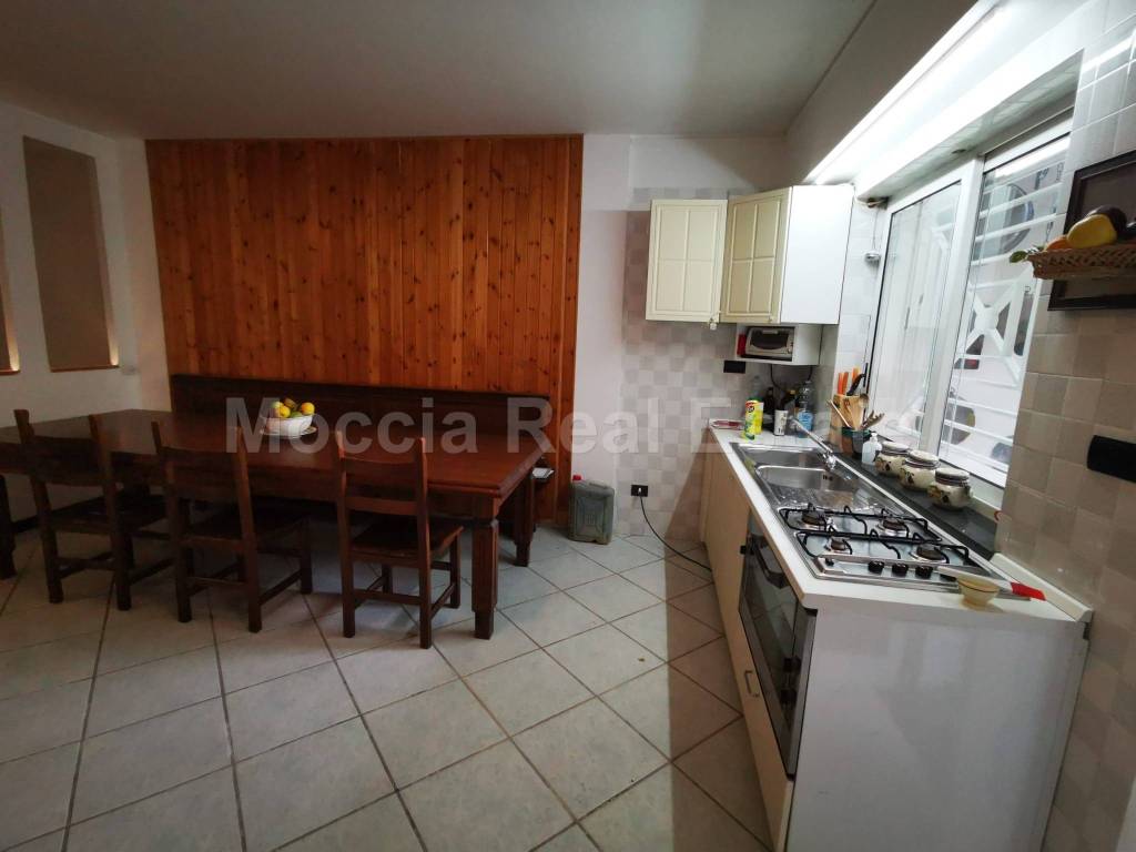 appartamento in affitto a Caserta in zona Santa Barbara / Tuoro