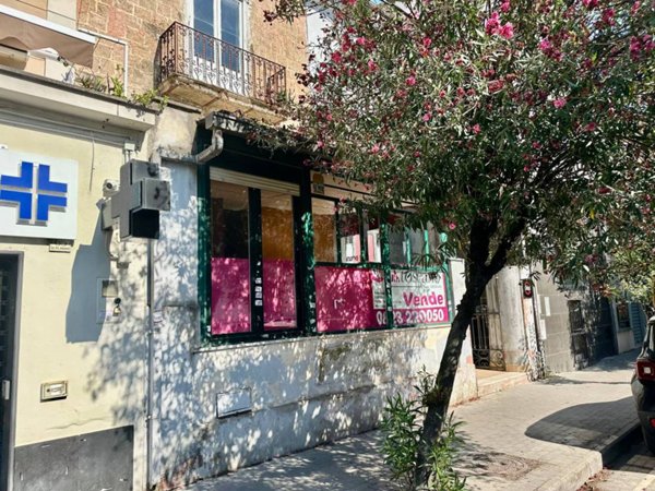 negozio in affitto a Caserta in zona Acquaviva