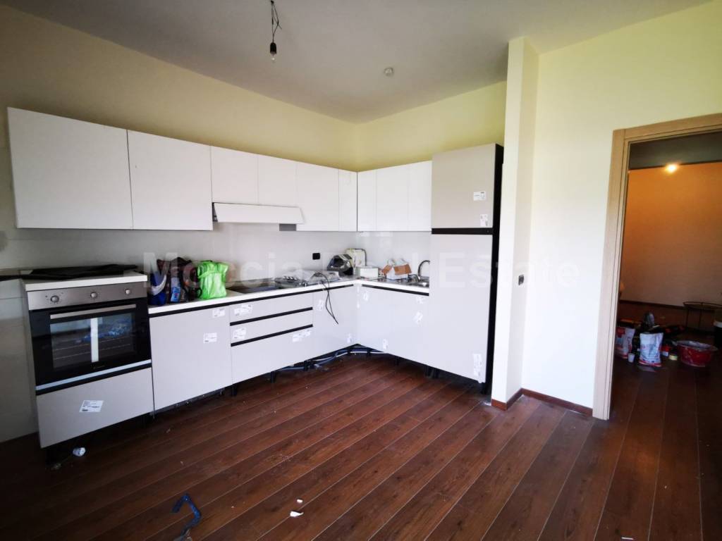 appartamento in affitto a Caserta in zona Acquaviva