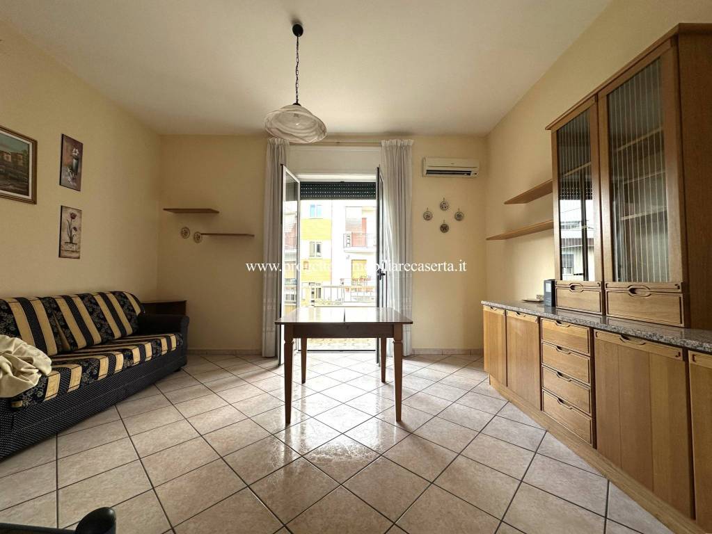appartamento in affitto a Caserta in zona Acquaviva