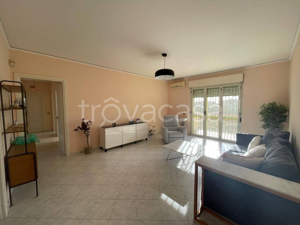 appartamento in affitto a Caserta in zona Acquaviva