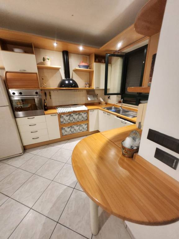 appartamento in affitto a Caserta in zona Mezzano