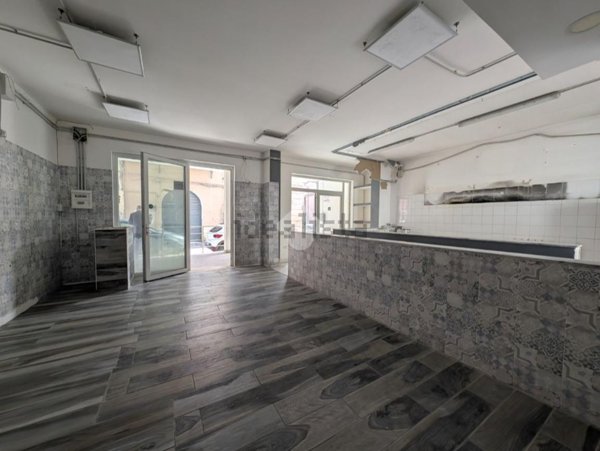 negozio in affitto a Caserta in zona Centurano/Cerasole