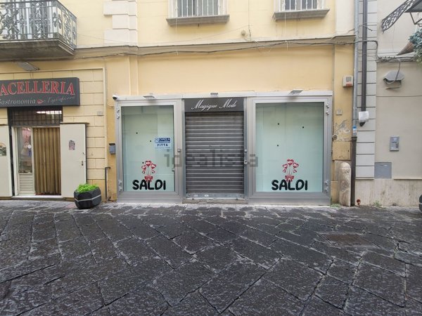 locale commerciale in affitto a Caserta in zona Centro Città