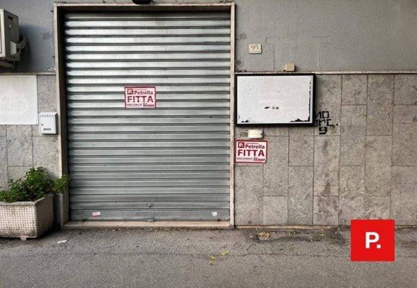negozio in affitto a Caserta in zona Acquaviva