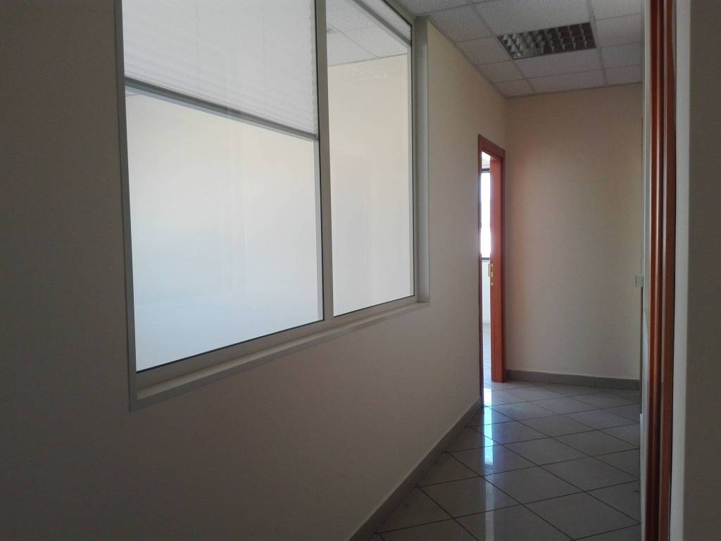 ufficio in affitto a Caserta in zona Acquaviva