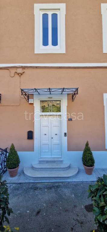 casa indipendente in affitto a Caserta in zona Briano