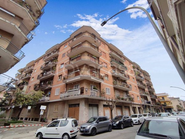 appartamento in affitto a Caserta in zona Acquaviva