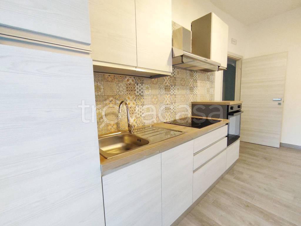 appartamento in affitto a Caserta in zona Acquaviva