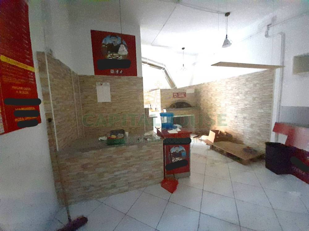 locale commerciale in affitto a Caserta in zona Ospedale