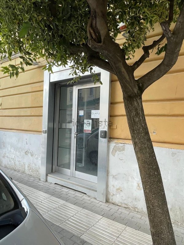locale commerciale in affitto a Caserta in zona Centro Città