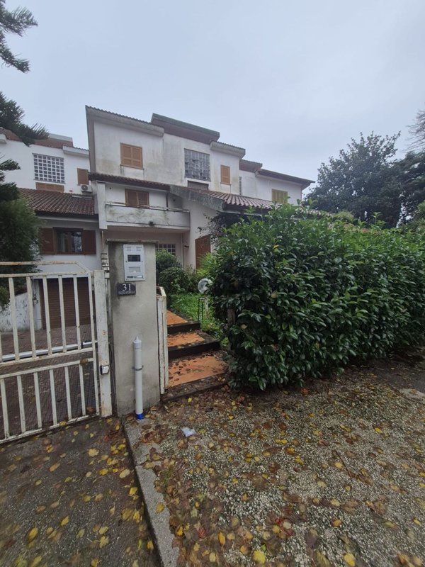 casa indipendente in affitto a Caserta