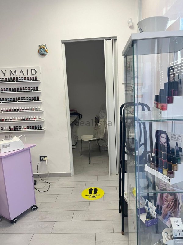 locale commerciale in affitto a Caserta in zona San Leucio