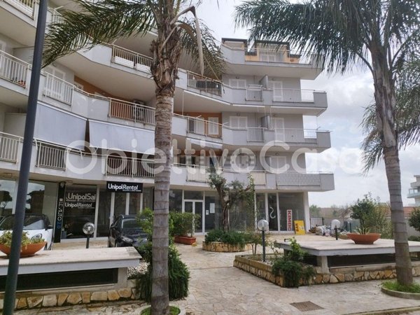 locale commerciale in affitto a Caserta in zona Acquaviva