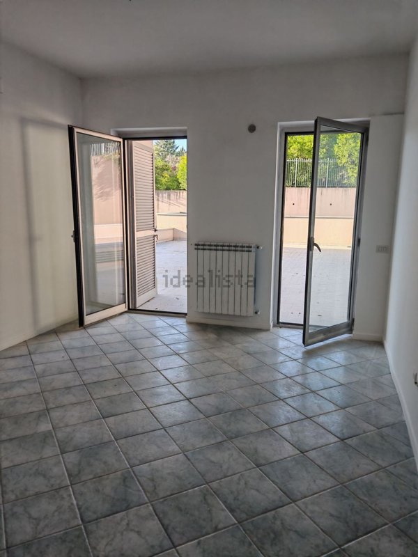 ufficio in affitto a Caserta in zona Centurano/Cerasole