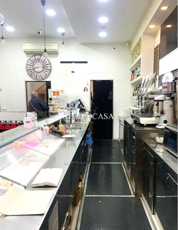 locale commerciale in affitto a Caserta in zona Centro Città