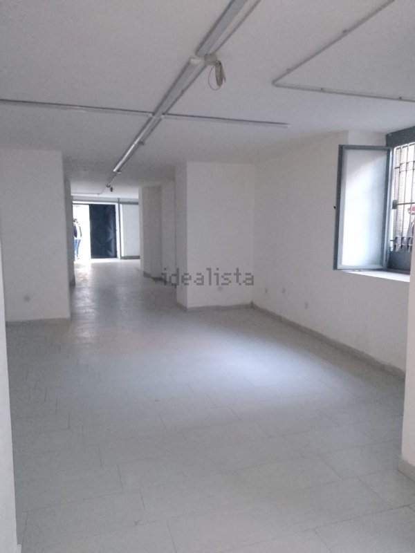 locale commerciale in affitto a Caserta in zona Centro Città