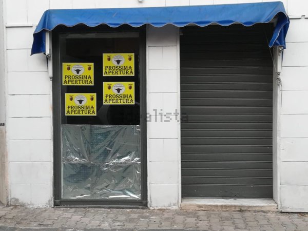 locale commerciale in affitto a Caserta in zona Centro Città