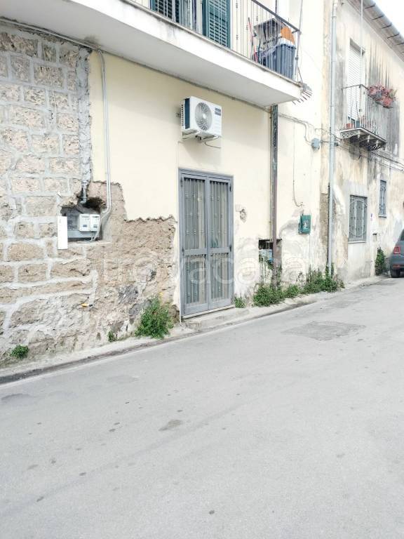 appartamento in affitto a Caserta in zona Falciano