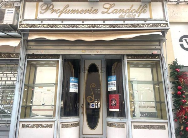 locale commerciale in affitto a Caserta in zona Centro Città