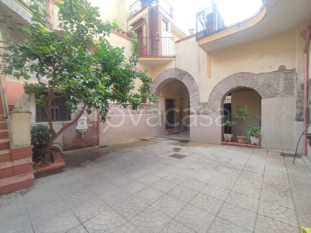 appartamento in affitto a Caserta in zona Santa Barbara / Tuoro