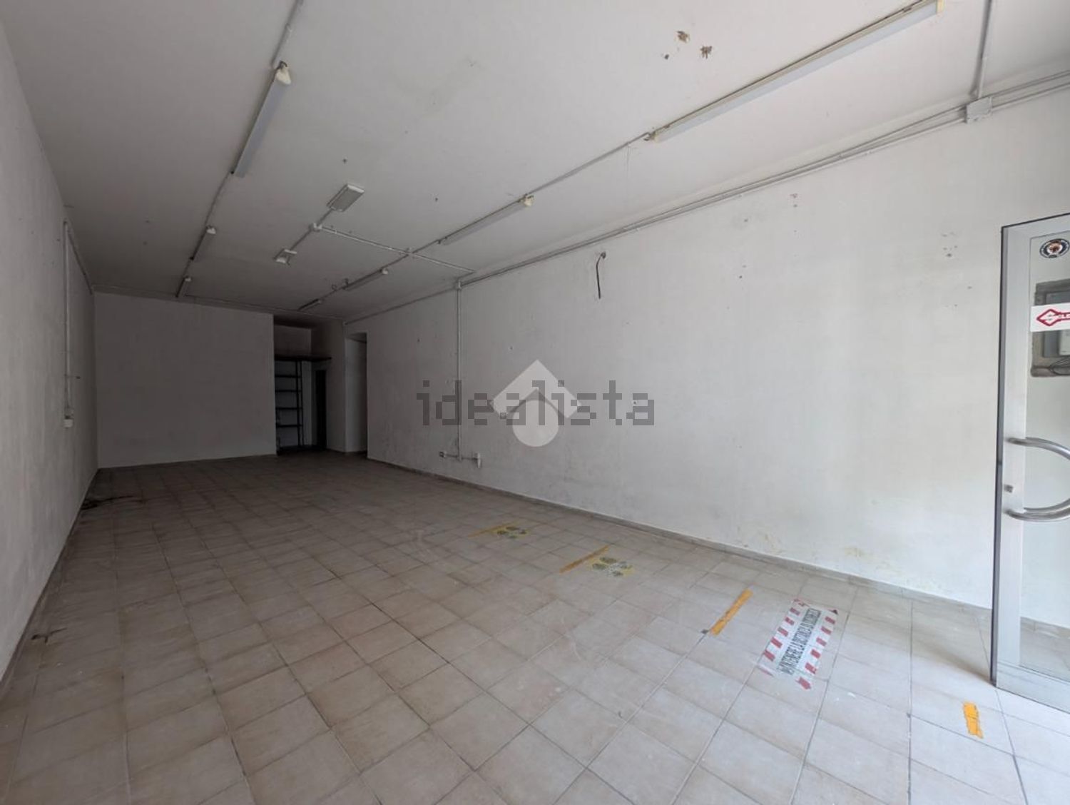 locale commerciale in affitto a Caserta in zona Centro Città