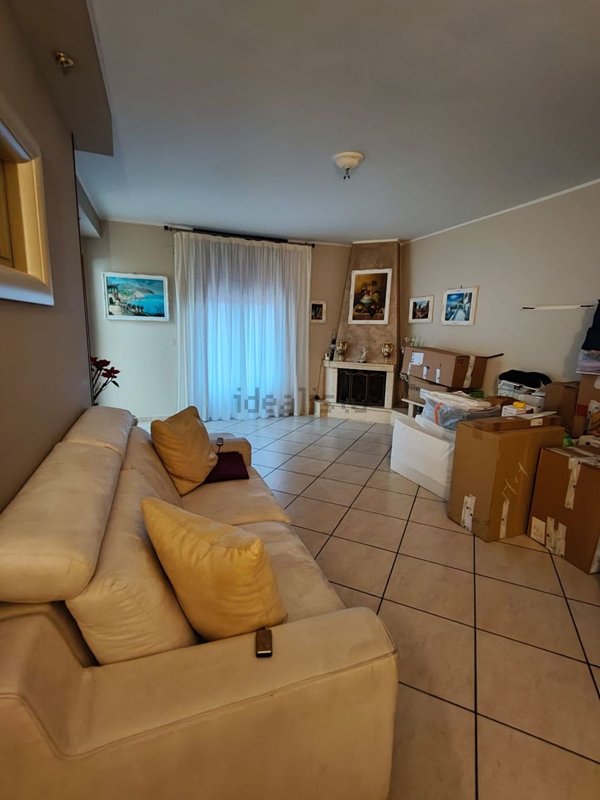 appartamento in affitto a Caserta in zona Acquaviva