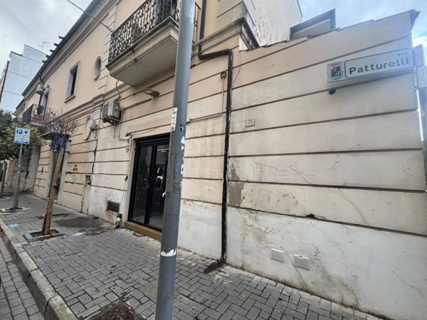 negozio in affitto a Caserta in zona Centro Città