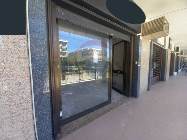 negozio in affitto a Caserta in zona Centurano/Cerasole