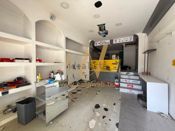 locale commerciale in affitto a Caserta in zona Acquaviva