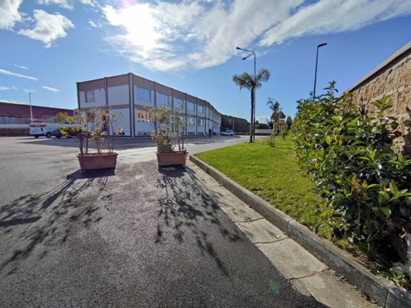 ufficio in affitto a Caserta in zona Acquaviva