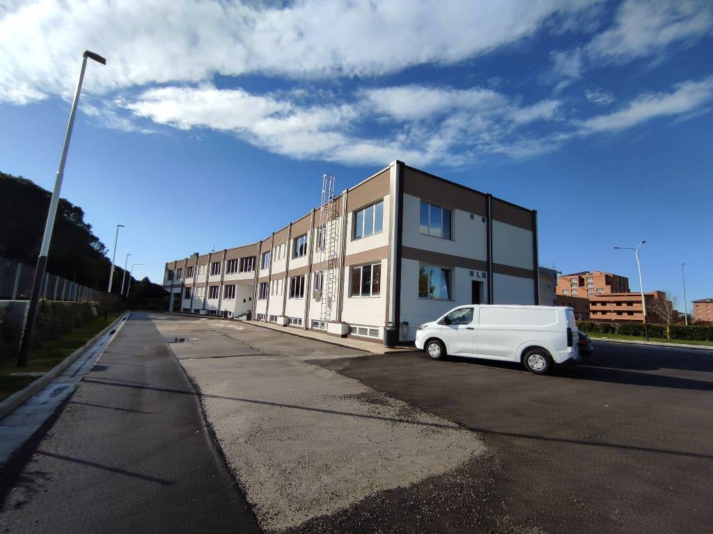 ufficio in affitto a Caserta in zona Acquaviva