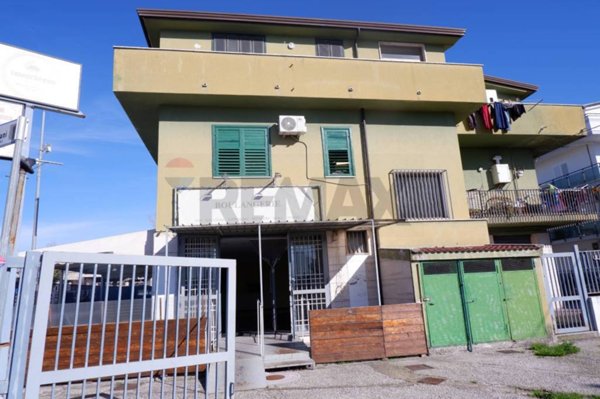 negozio in affitto a Caserta in zona San Clemente