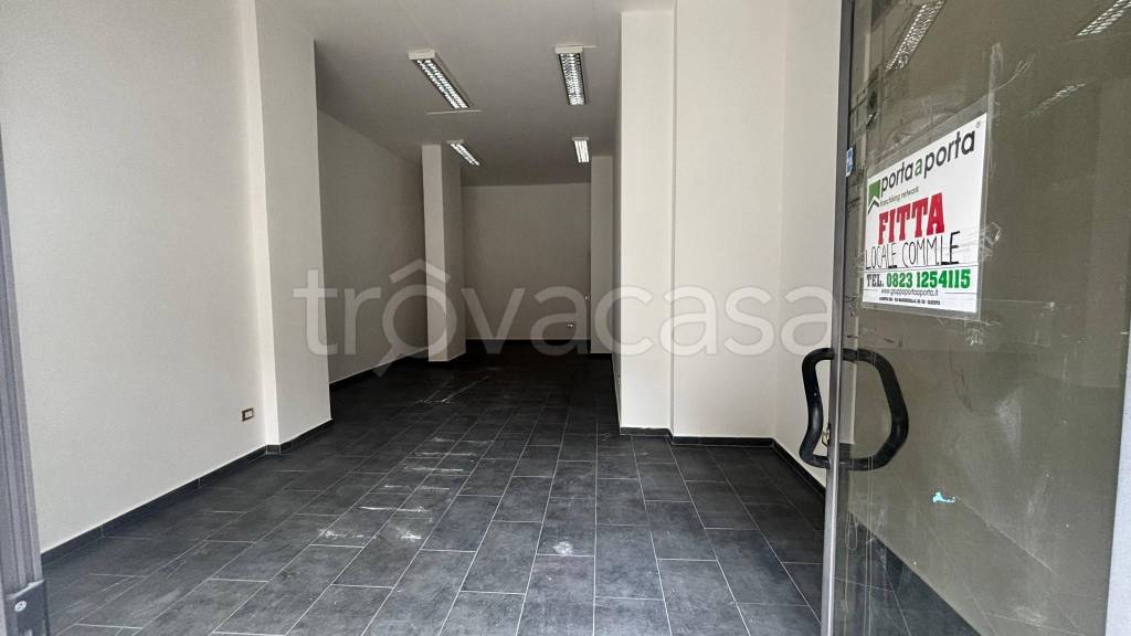 negozio in affitto a Caserta in zona Centurano/Cerasole