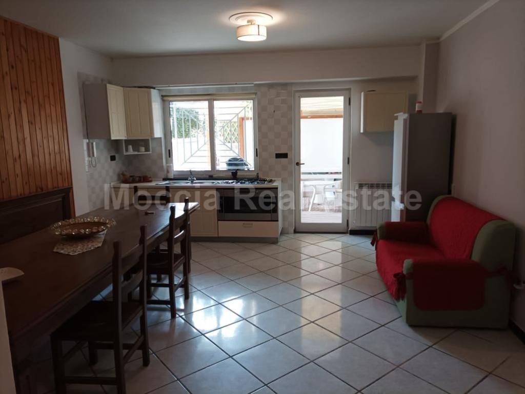 appartamento in affitto a Caserta in zona Santa Barbara / Tuoro