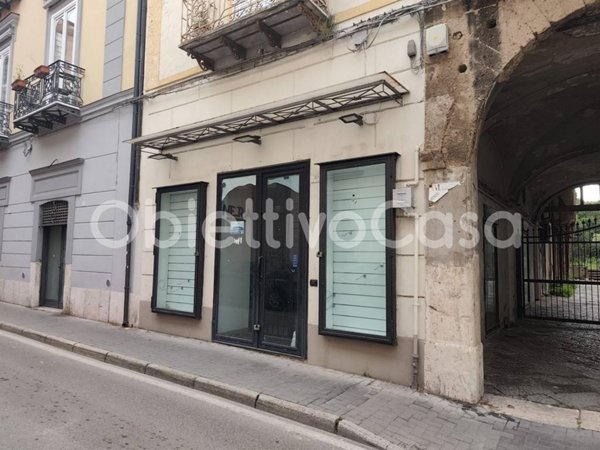 negozio in affitto a Caserta in zona Centro Città