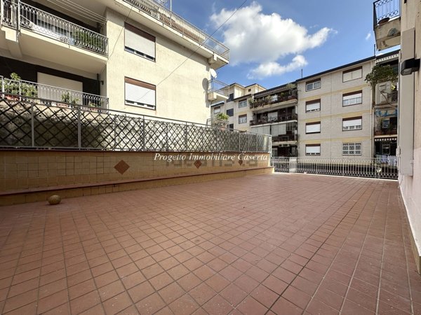 appartamento in affitto a Caserta in zona Acquaviva