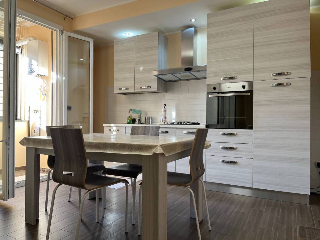 appartamento in affitto a Caserta in zona Acquaviva