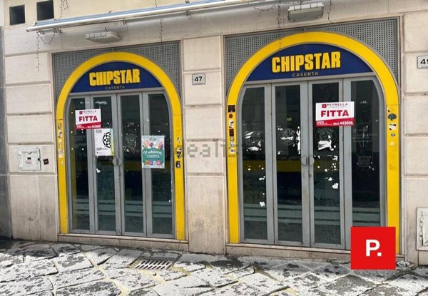 locale commerciale in affitto a Caserta in zona Centro Città