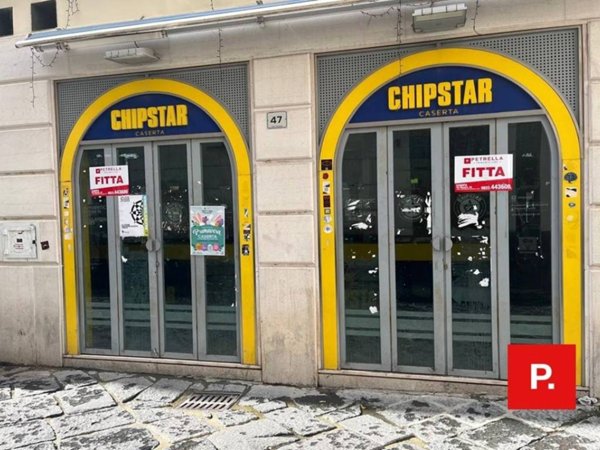 negozio in affitto a Caserta