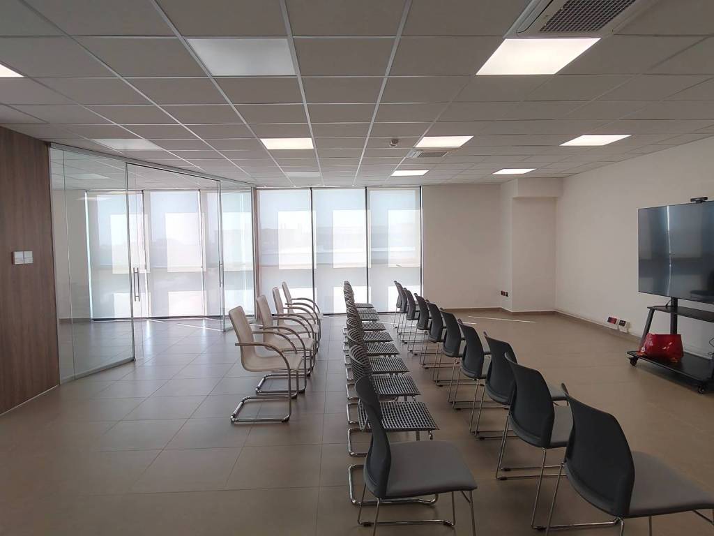 ufficio in affitto a Caserta in zona Acquaviva