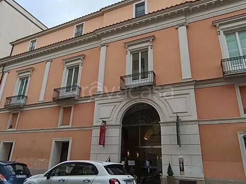 negozio in affitto a Caserta