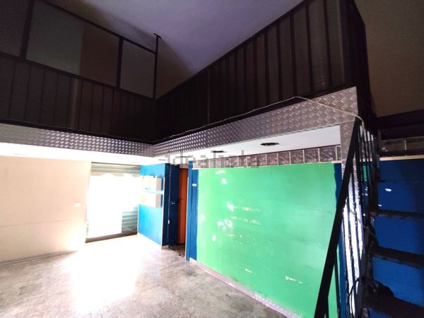 locale commerciale in affitto a Caserta in zona Acquaviva