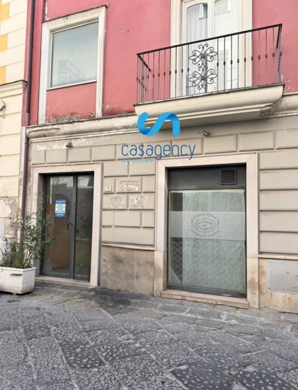 locale commerciale in affitto a Caserta in zona Centro Città