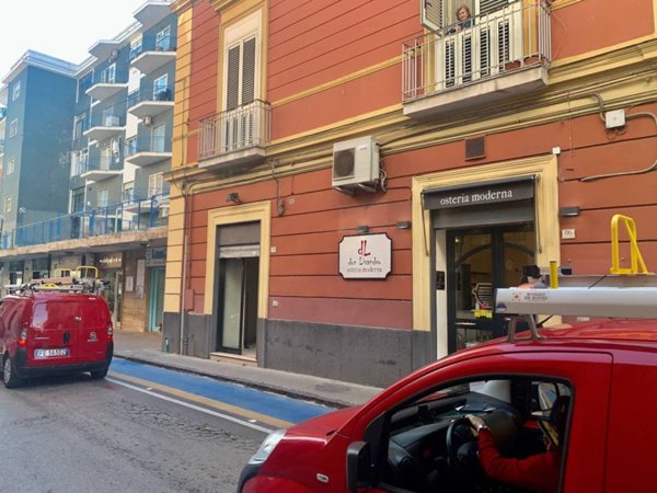 negozio in affitto a Caserta in zona Acquaviva