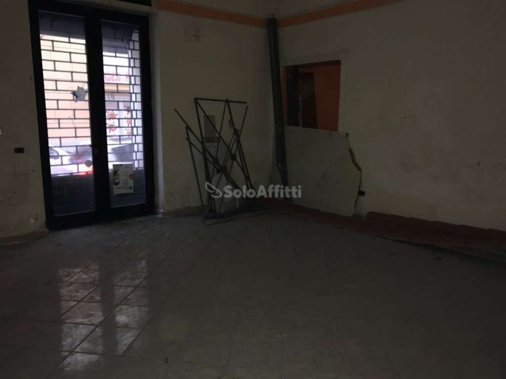 locale commerciale in affitto a Caserta in zona Centro Città